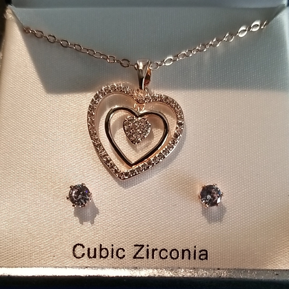 Heart Necklace & Earring Set in Rose Gold Apprx. 18' Adjustable Lobster Clasp